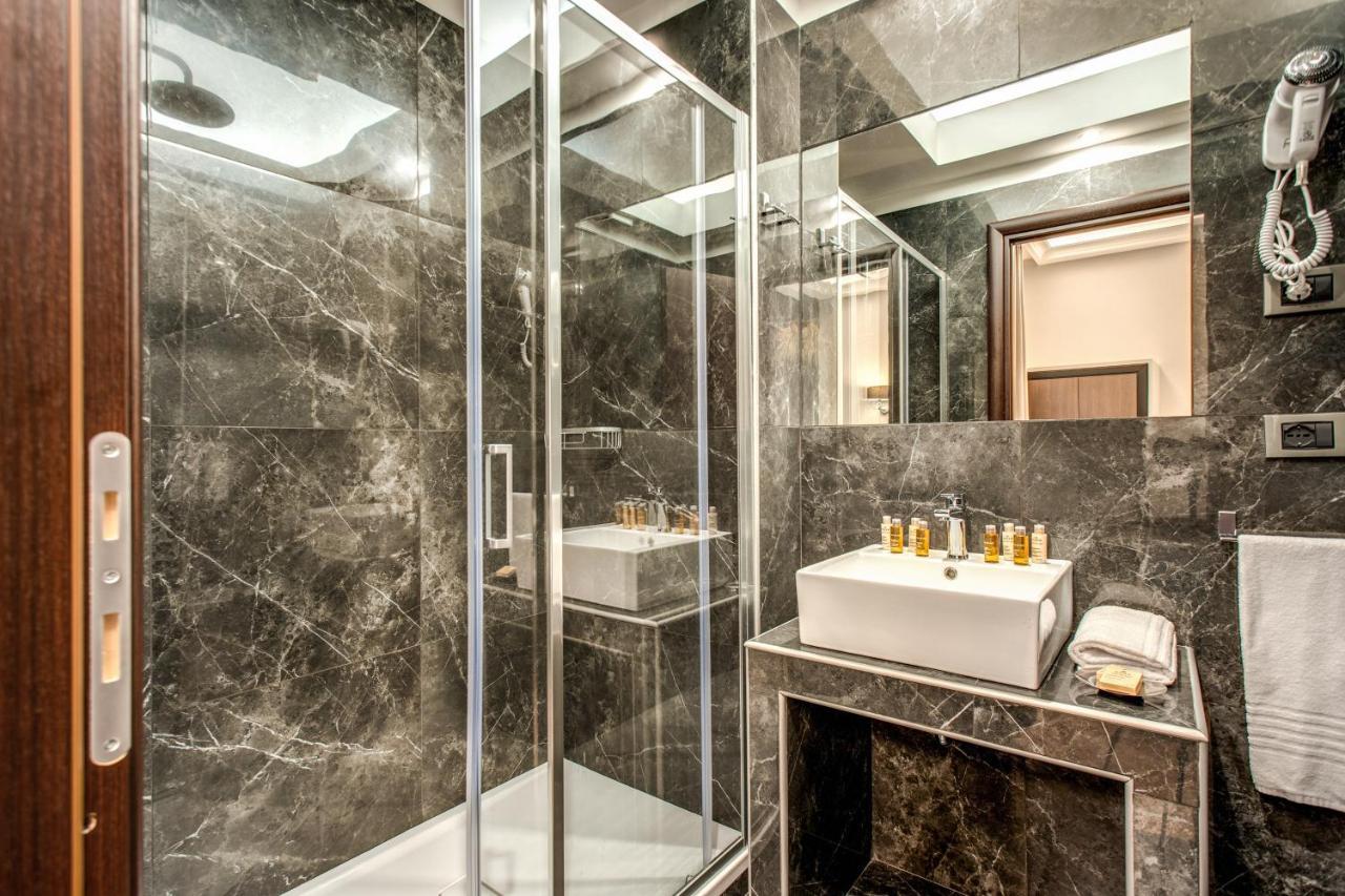 Relais De La Poste Hotel Rome Bagian luar foto