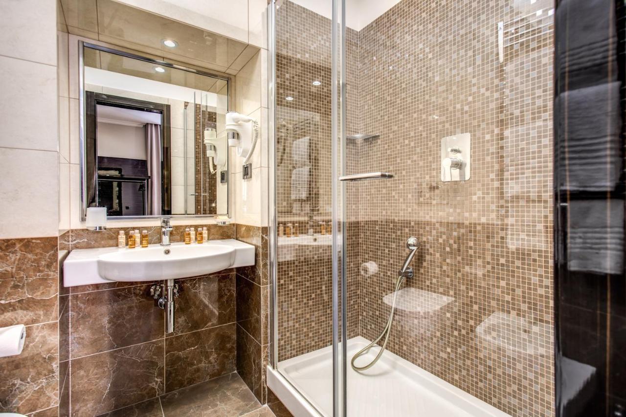 Relais De La Poste Hotel Rome Bagian luar foto