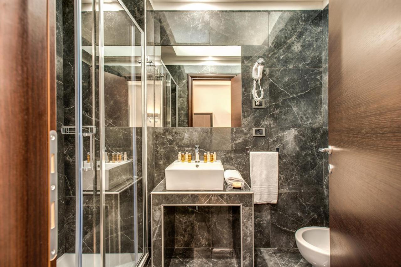 Relais De La Poste Hotel Rome Bagian luar foto